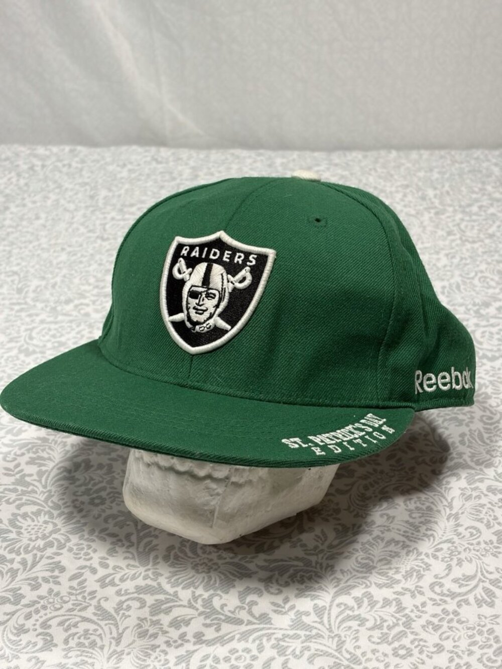 7 5/8 Reebok Team Apparel Las Vegas Raiders Green St. Patrick’s Hat Cap Fitted